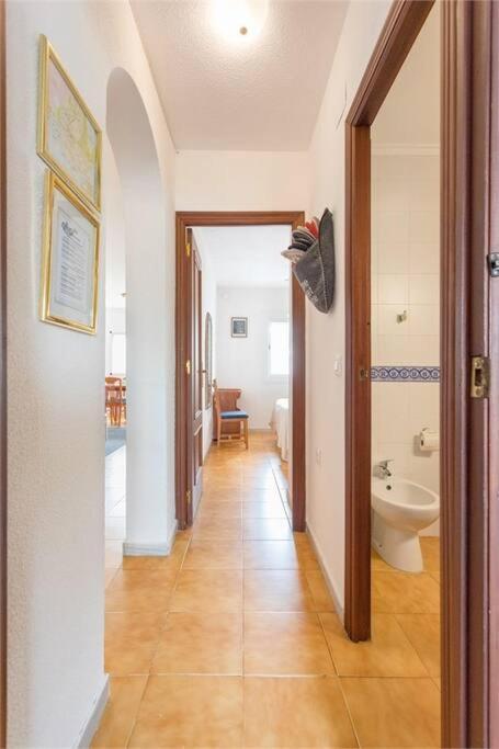 Beautiful Apartment With 2 Bedrooms Close To Beach Τορεβιέχα Εξωτερικό φωτογραφία