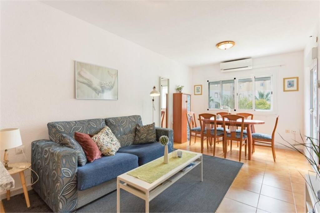 Beautiful Apartment With 2 Bedrooms Close To Beach Τορεβιέχα Εξωτερικό φωτογραφία